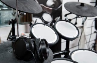 Schlagzeug spielen auf dem E-Drum: Alles, was du wissen musst