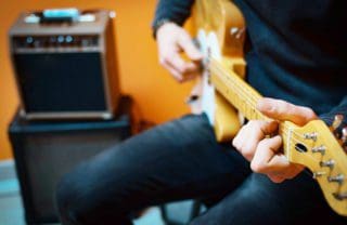 Gitarrenverstärker für Einsteiger – welche Features ein Übungs-Amp an Bord haben sollte