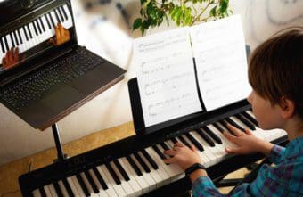 Instrument üben mit Motivation