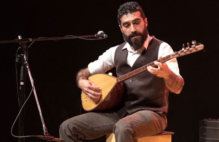 Saz kaufen für Einsteiger worauf du achten solltest Musikmachen