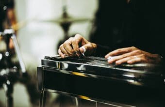 Pedal-Steel-Gitarre – Slide-Instrument nicht nur für Country-Fans