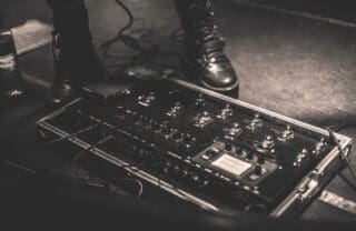Multieffektgeräte für E-Gitarre – zwischen Optionen und Komfort