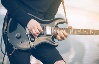 Schalter und Regler der E-Gitarre – der pure Ton