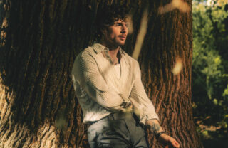 News: Tom Grennan mit neuer Single „Wrapped In Gold“