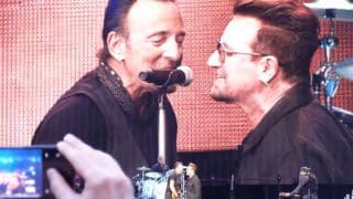 Springsteen und Bono performen gemeinsam „Because the Night“