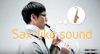 Saxophonspielerin - Betrachten Sie dem Testsieger