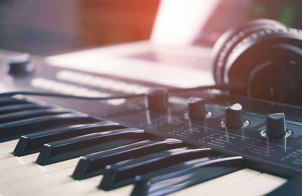 Welches ist der richtige Synthesizer für dich? › Musikmachen