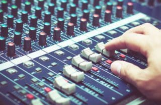 Der Unterschied zwischen Gain und Volume beim Live-Mix