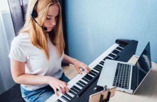 Virtuelle Probe: Wie ihr die Live-Schalte mit der Band realisiert