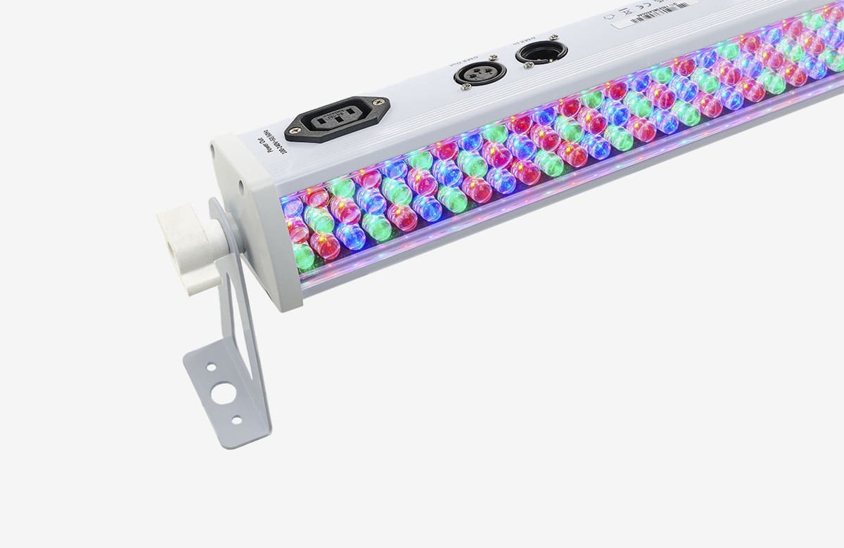 Unkomplizierte Backlights oder Side-Beleuchtung mit LED-Bar