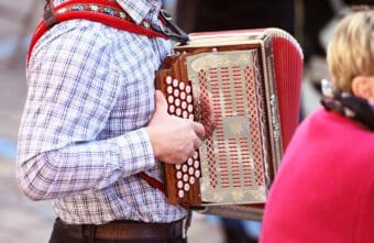 Steirische Harmonika kaufen – Instrument mit alpenländischem Charme