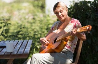 Instrument im Alter lernen – es ist nie zu spät